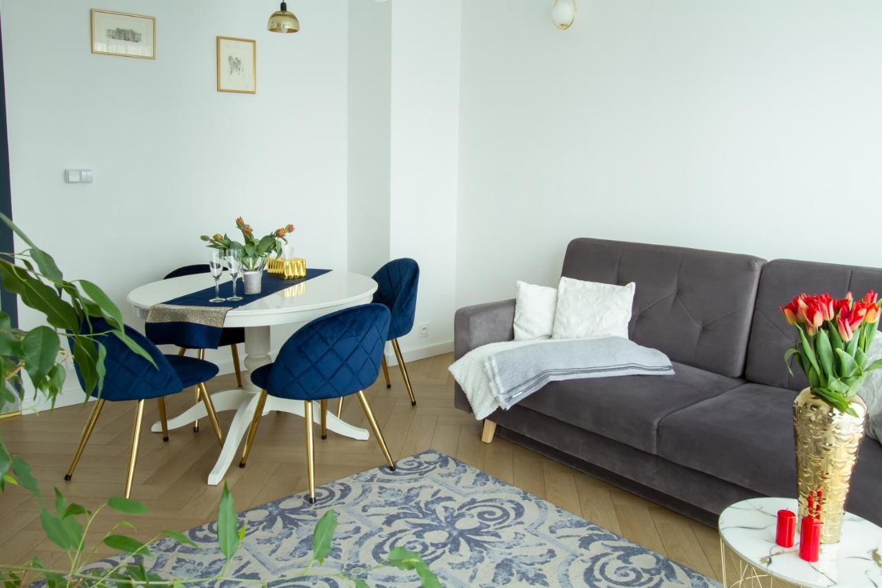Nowy Apartment Przy Placu Szembeka Warsaw Exterior photo